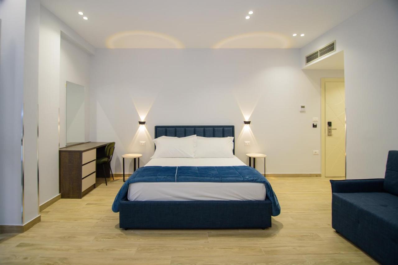 Palm Side Hotel Влёра Экстерьер фото