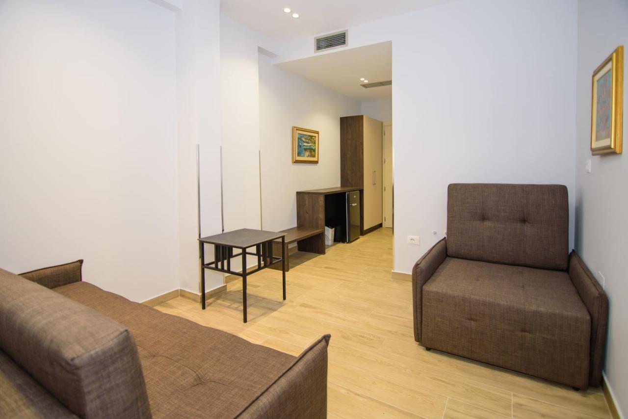 Palm Side Hotel Влёра Экстерьер фото