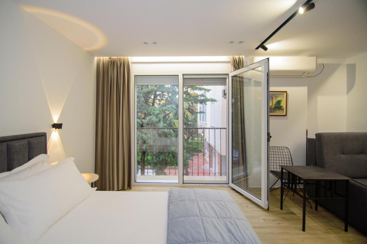 Palm Side Hotel Влёра Экстерьер фото