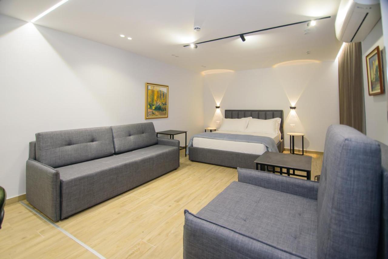 Palm Side Hotel Влёра Экстерьер фото