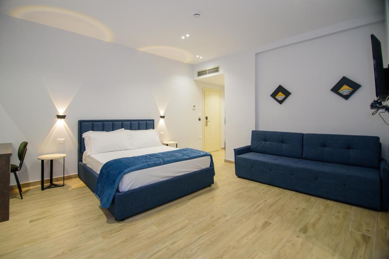 Palm Side Hotel Влёра Экстерьер фото