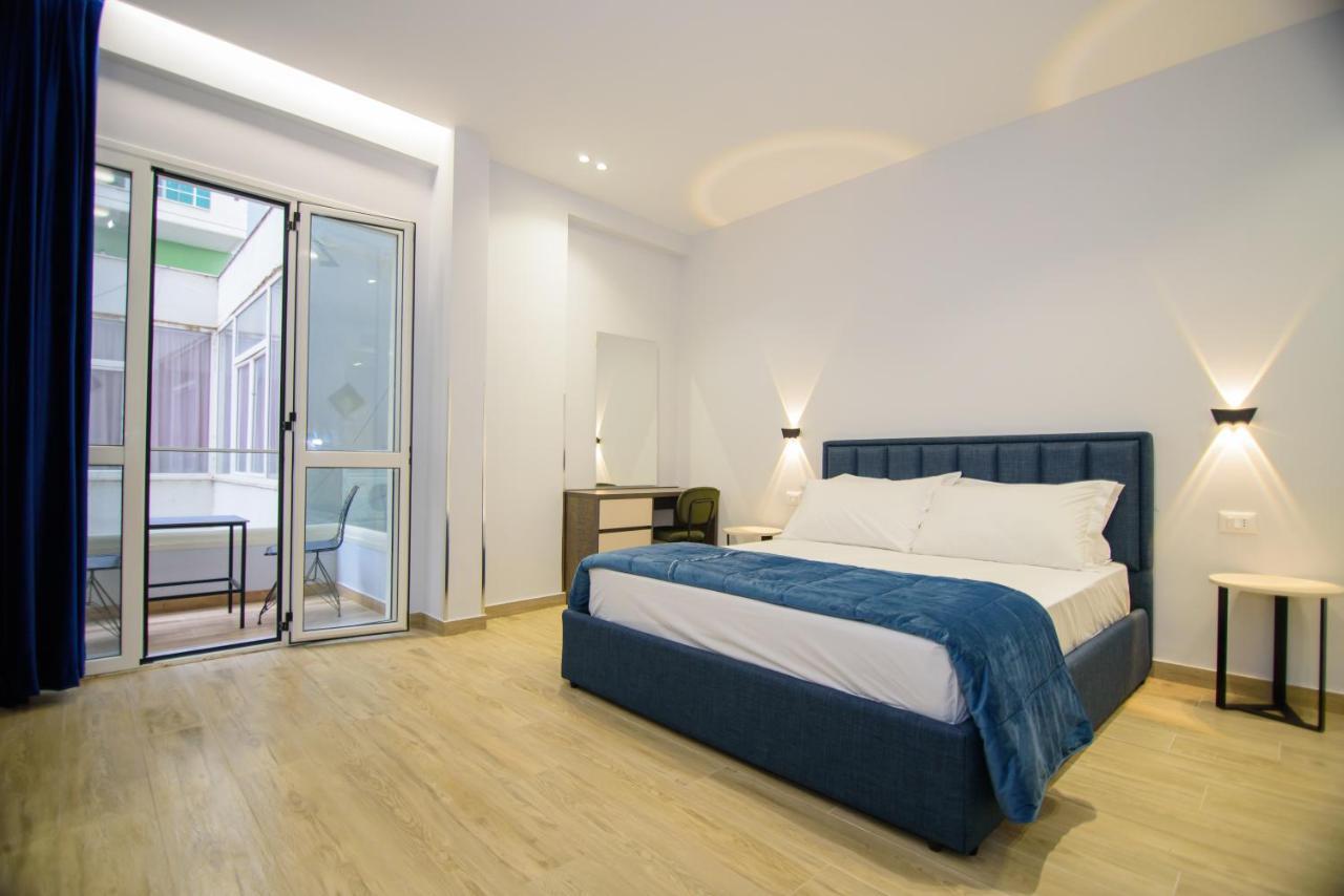Palm Side Hotel Влёра Экстерьер фото