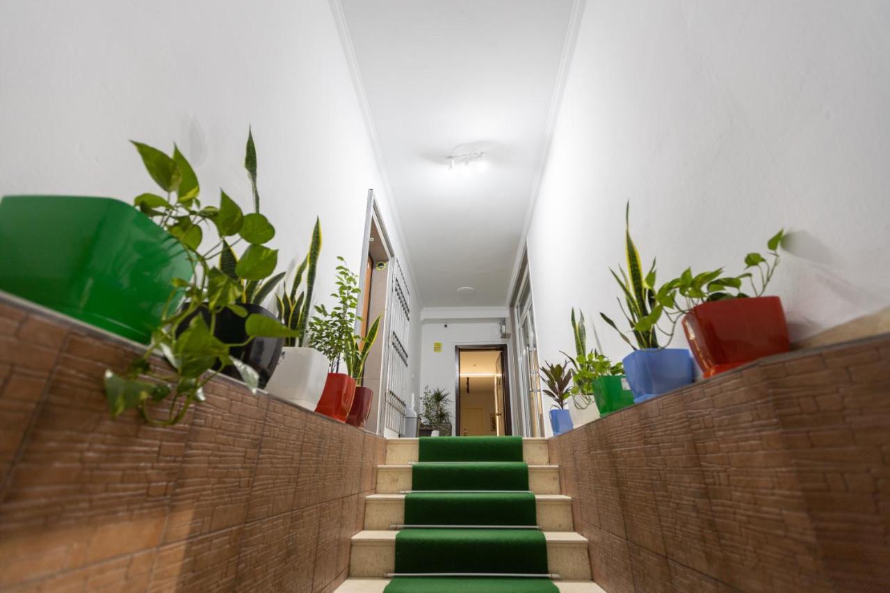 Palm Side Hotel Влёра Экстерьер фото