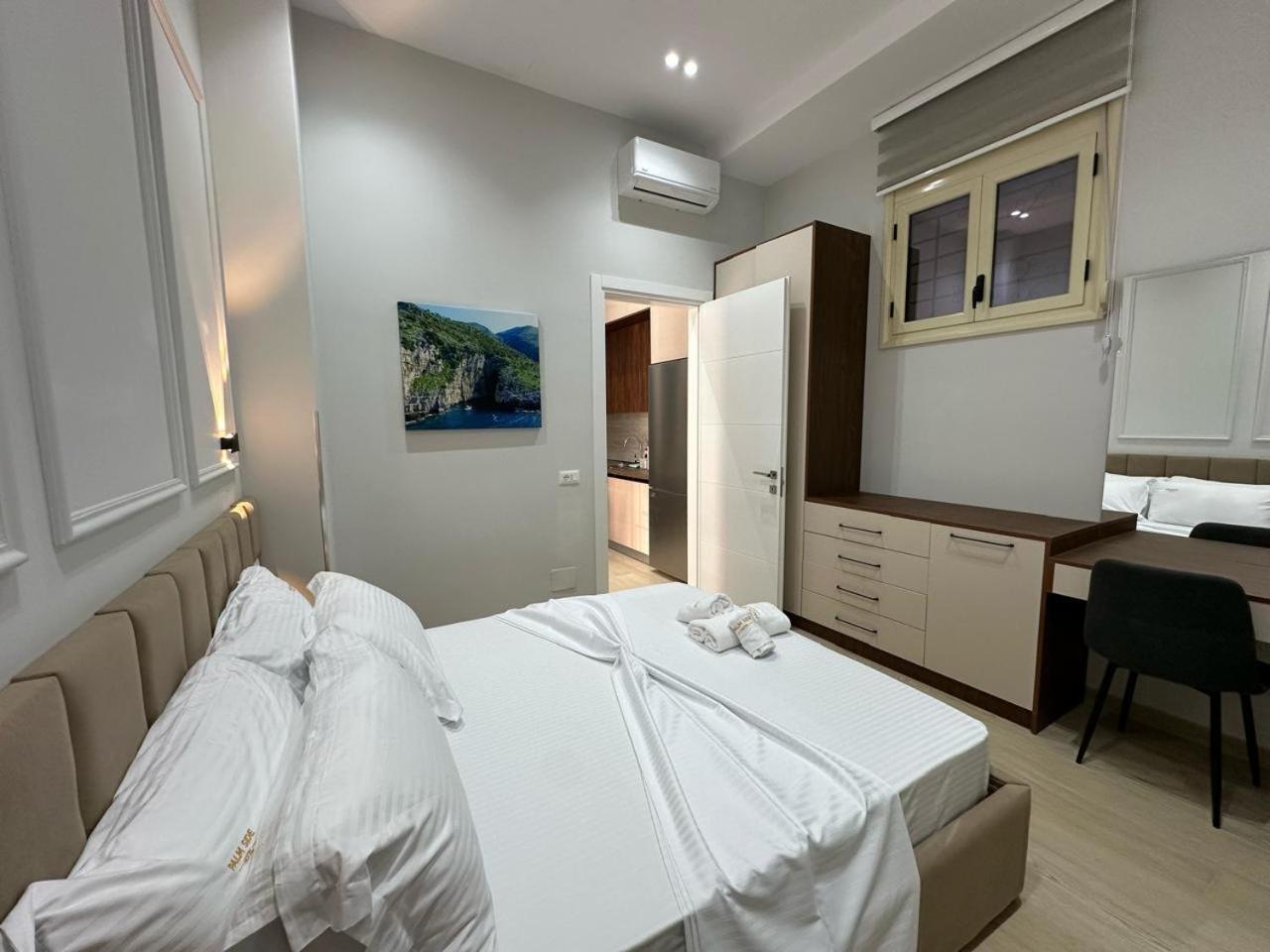 Palm Side Hotel Влёра Экстерьер фото